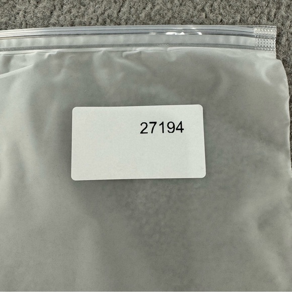 Mens Luxury Sweater Size Medium Designer Streetwear Grunge Printed Replica NWT - Picture 12 of 12